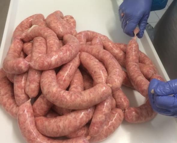 fabrication saucisses de porc